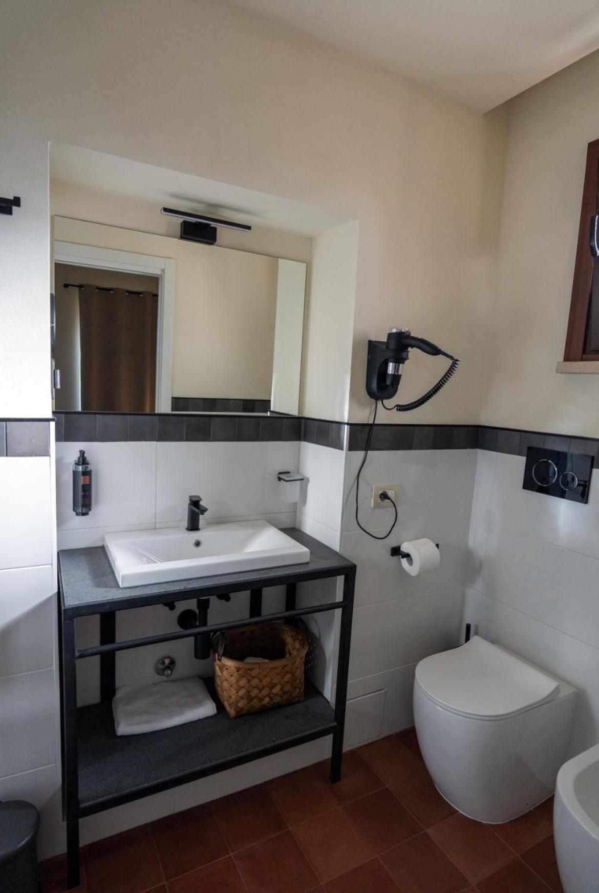 Tenuta Del Duca Fiumicino Locanda E Hostaria Guest House Екстер'єр фото